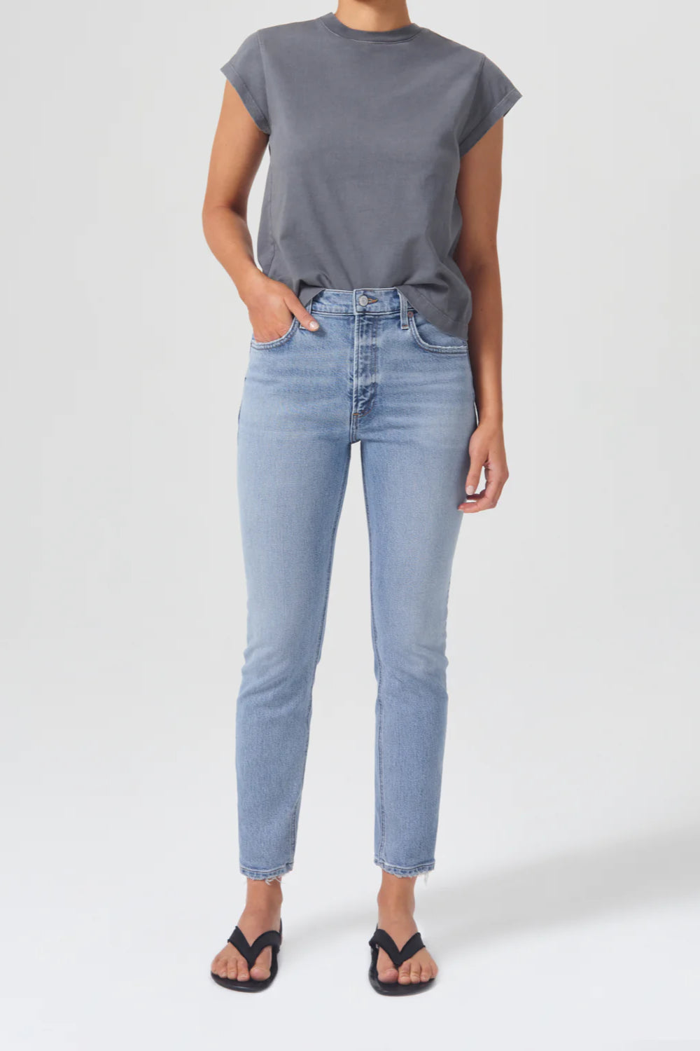 Willow Mid Rise Slim Crop