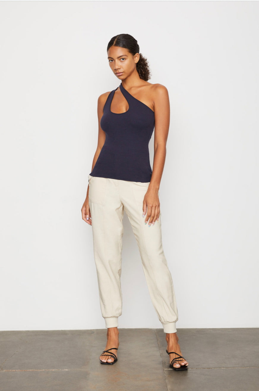 Bryn Asymmetric Tank