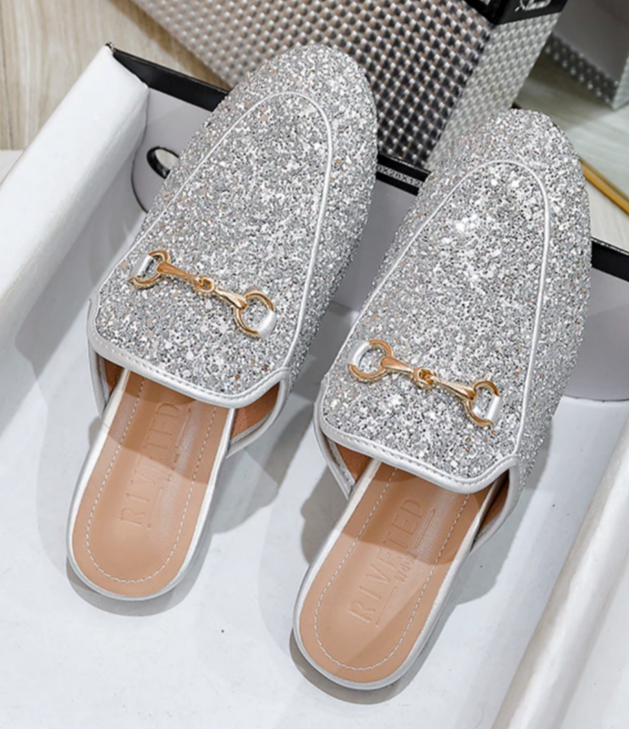 Raya Vintage Slippers