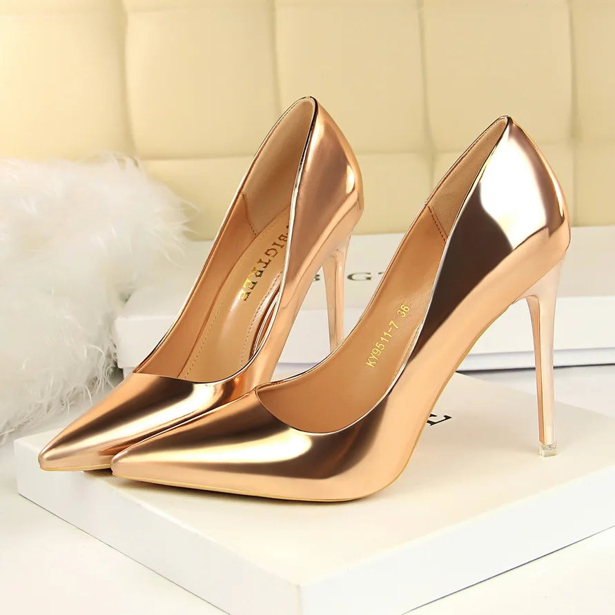 Zarina Heels