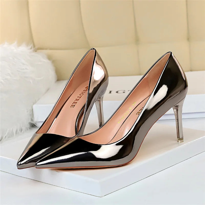 Zarina Heels