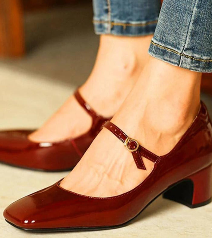 Mary Pin Up Pumps